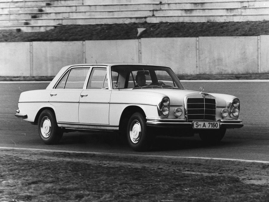  Mercedes-Benz 300 SEL 6.3 1968 года  (фото 1 из 9)